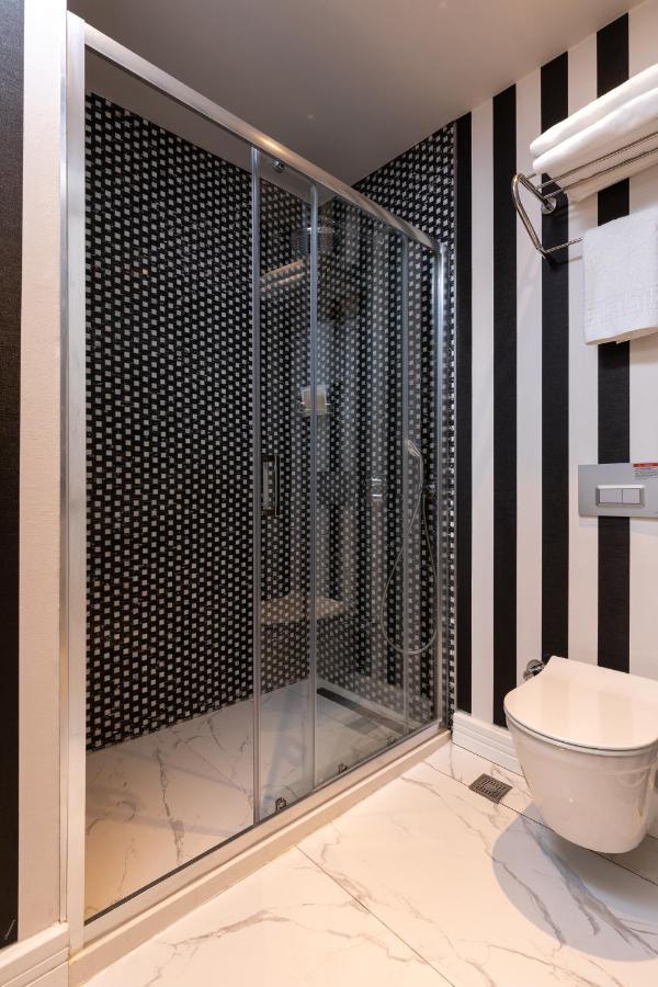 Motif Hotel Çeşme Esterno foto