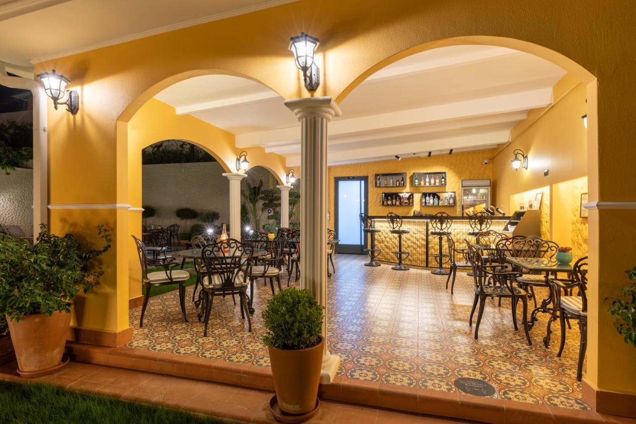 Motif Hotel Çeşme Esterno foto