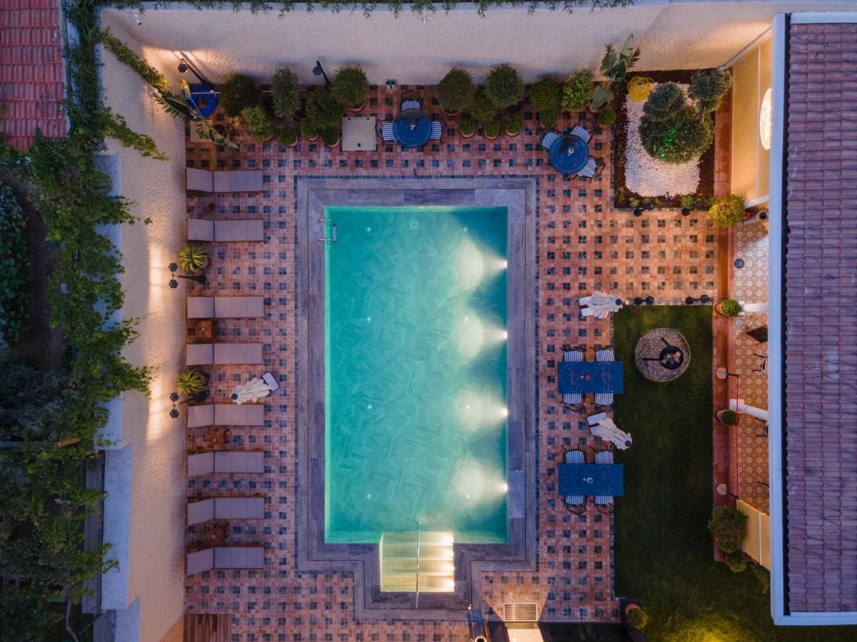 Motif Hotel Çeşme Esterno foto
